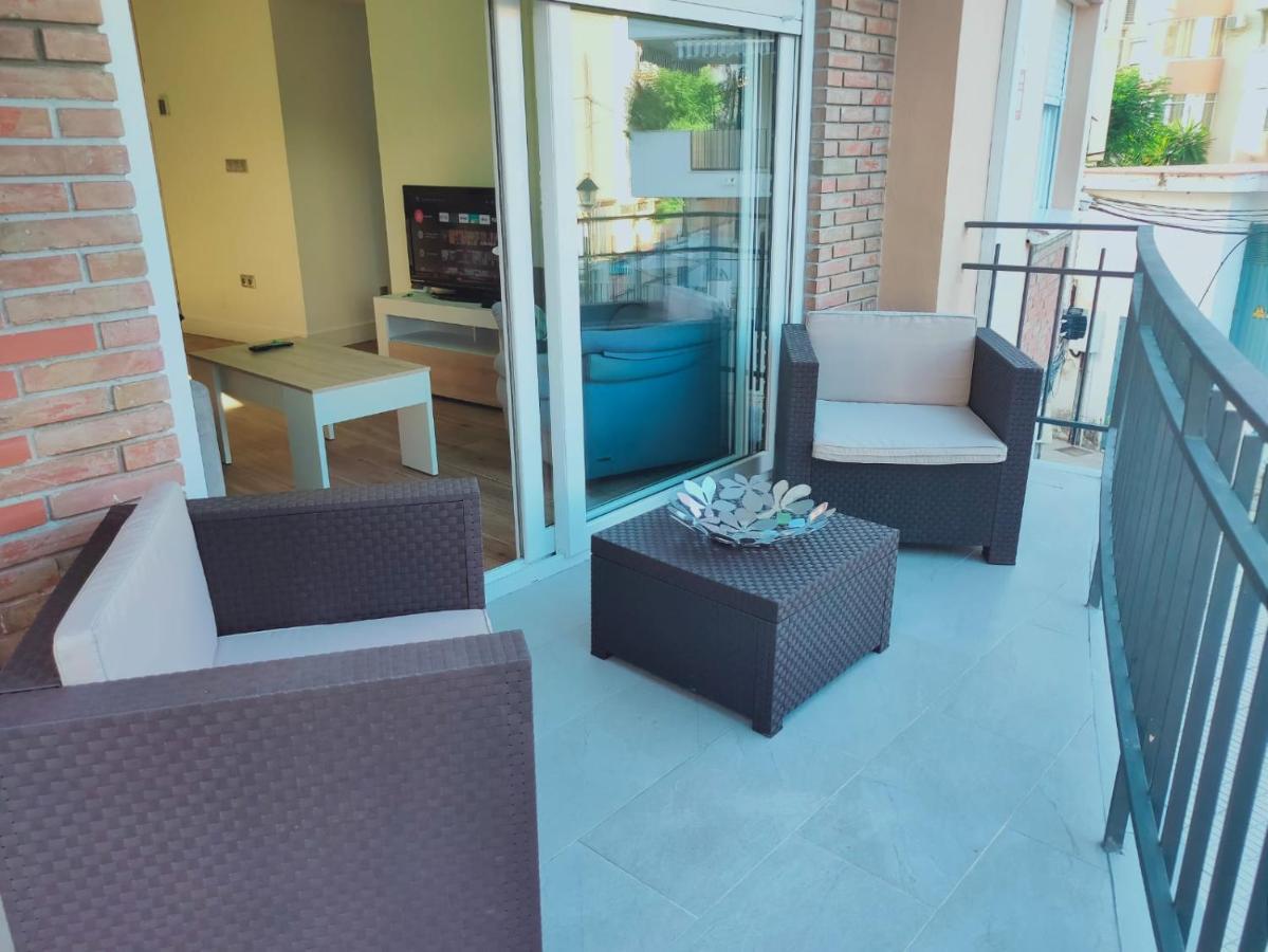 Beautiful Apartment In Third Line Beach Boliches Fuengirola Exterior foto